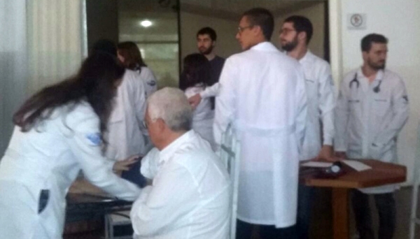 Estudantes da UniFAI realizaram atividades de saúde durante a 10ª Conferência Regional da Advocacia, em Tupã (Foto: Cedida).