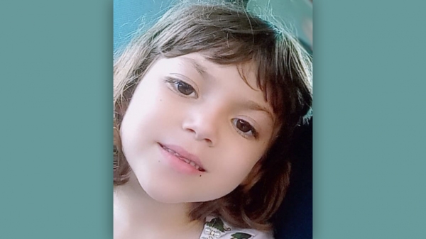 Equipes realizaram manobras para desobstruir as vias respiratórias, mas menina não resistiu (Reprodução).