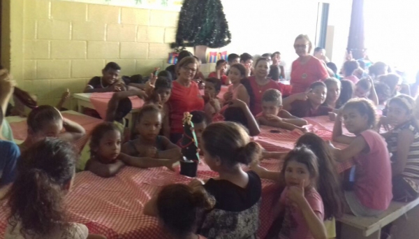 Natal Escolar é realizado pelo terceiro ano, promovido pelo Lions Clube de Adamantina (Foto: Assessoria de Imprensa)