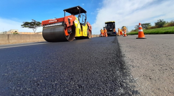 Frentes de trabalho avançam com obras na SP-294 (Da Assessoria).