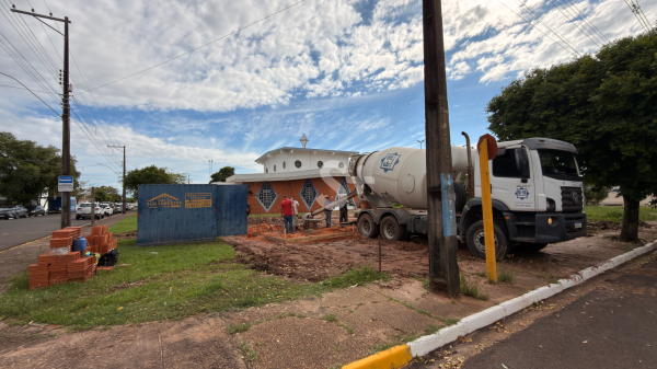 Obras no entorno da Igreja Nossa Senhora Aparecida (Siga Mais).