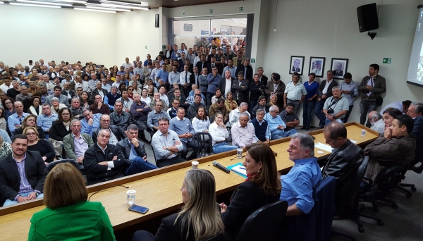 Encontro reuniu mais de 400 pessoas, de quase 70 municípios  do Oeste Paulista, na sede da OAB em Prudente (Foto: Assessoria de Imprensa).