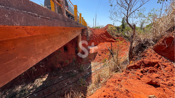 Etapa inicial de obras preliminares no pontilhao, para passarela (Siga Mais).