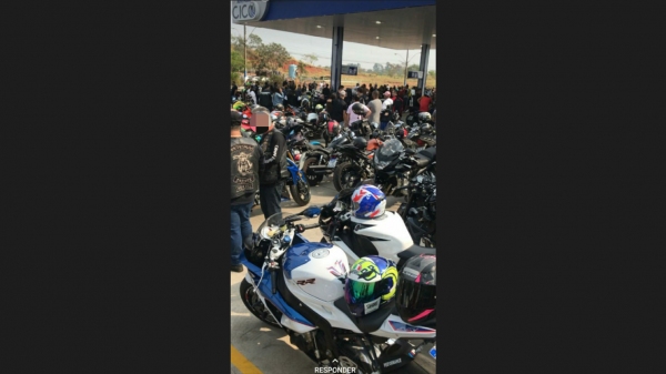 PolÃcia Militar constatou aglomeração de motoqueiros em um estabelecimento de Osvaldo Cruz (Divulgação/PM).