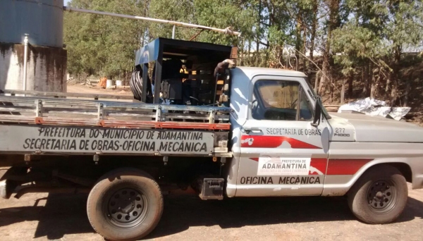 Suporte básico de oficina mecânica e borracharia vai a campo para atender frota municipal (Foto: Assessoria de Imprensa).
