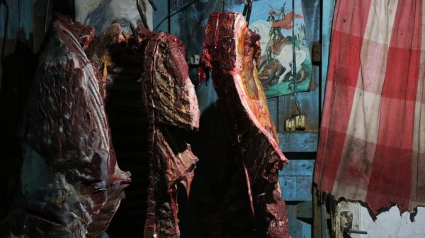 Carne encontrada no local e abate (Foto: Tiago Coutinho/MPRS).
