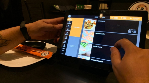 Cardápio digital: cliente fará pedidos a partir de um tablet, com praticidade e conforto (Foto: Siga Mais).
