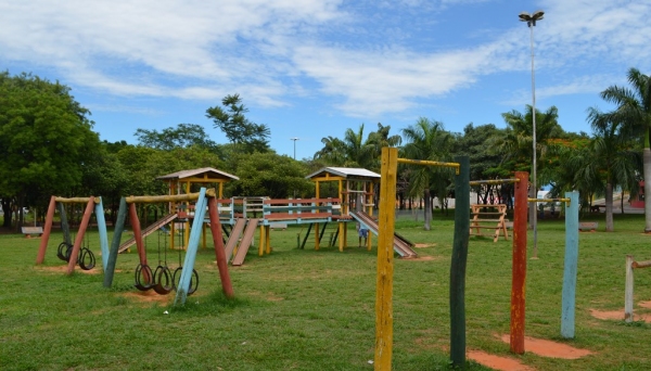 Principal espaço público para lazer completa duas décadas neste mês de dezembro, sem ter muito o que comemorar (Foto: Siga Mais).
