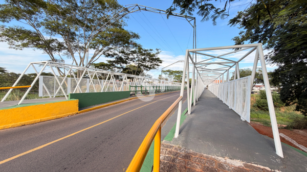 Segunda passarela do viaduto da Joaquim Nabuco tem passagem liberada