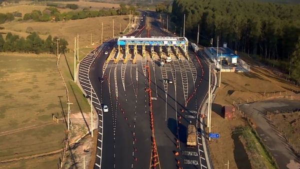 Ao todo são sete novas praças de pedágio com cobrança autorizada a partir da 0h desta quinta-feira, 12 (Foto: Eixo SP).