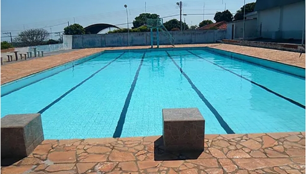 Instalações do Parapuã Piscina Clube (Foto: Guia Parapuã).