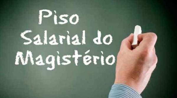 Regra para reajuste do piso está em vigor desde 2009, ano em que o valor de R$ 950,00 foi o ponto de partida para o reajuste anual (Ilustração).