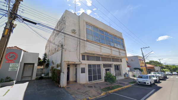 Prefeitura de Lucelia (Google Street View).