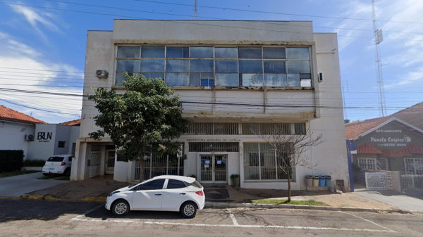 Prefeitura de Lucelia (Google Street View).