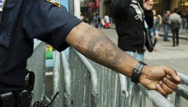 Restrição a tatuados é considera inconstitucional, e Justiça reconhece pedido do Ministério Público, suspendendo proibição (Imagem: Ilustração).