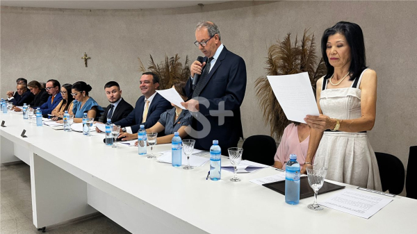 Prefeito Tiveron e vice Lucia Haga empossados em Adamantina (Siga Mais.