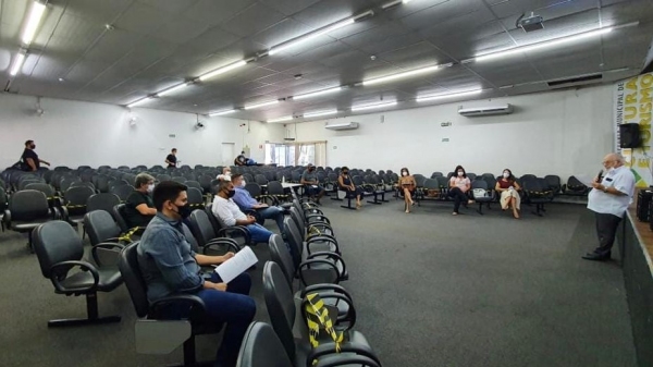 Público que participou da audiência do Plano Plurianual, nesta terça-feira (Divulgação/PMA).
