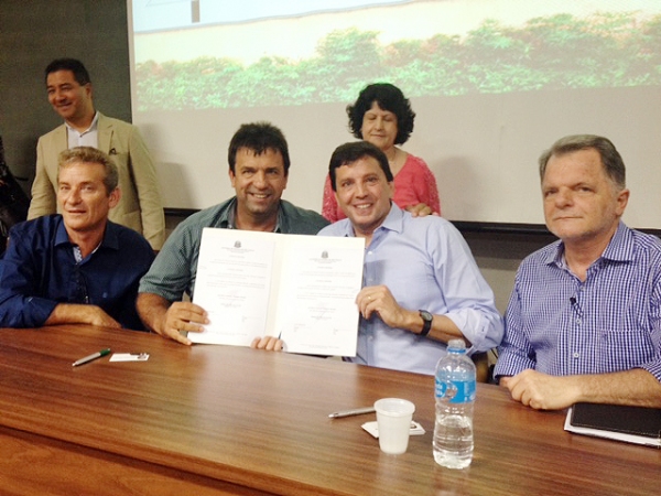 Mariápolis também renova convênio do Vivaleite em Prudente