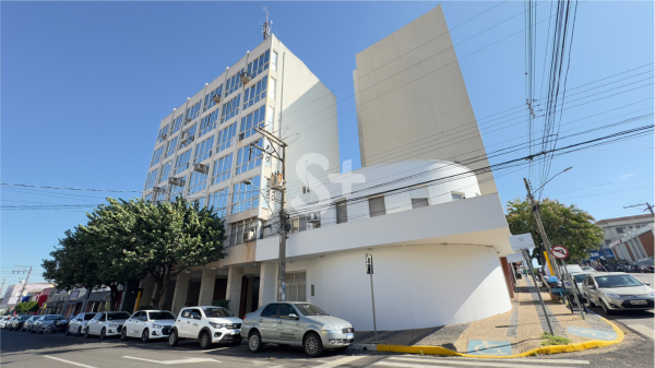 Prefeitura de Adamantina (Foto: Siga Mais).