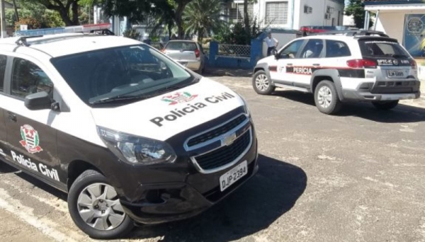 Polícia trabalha na mensuração dos prejuízos e investiga para tentar chegar à autoria do arrombamento e furto (Foto: Folha Regional).