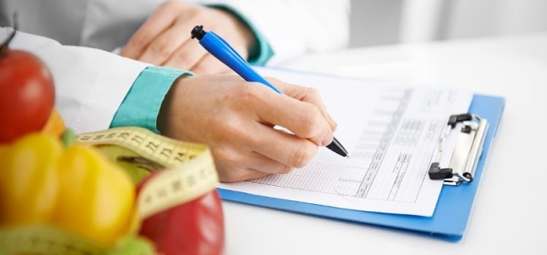 PAT de Adamantina divulga abertura de vaga para Nutricionista