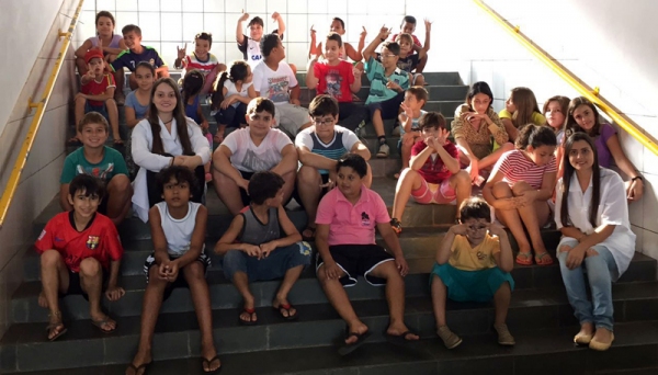 Engenharia de Alimentos promove atividades com participantes do ProEduc-FAI (Foto: Central de Comunicação da FAI).