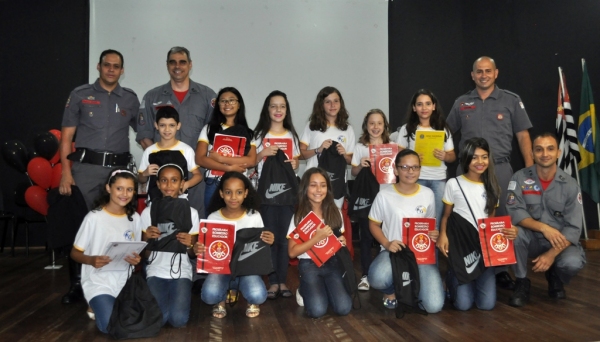 Iniciativa leva conscientização sobre prevenção de acidentes para estudantes das Escolas Públicas de Adamantina (Foto: Assessoria de Imprensa).