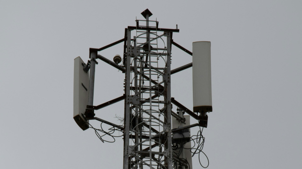 Lei das antenas aprovada abre caminho para a chegada do 5G a Adamantina (Foto: Ram Singh/Unsplash).
