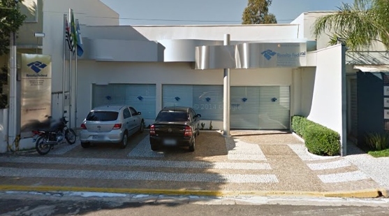 Portaria suspendeu atendimento presencial na Agências da Receita Federal em Adamantina (Imagem: Google).