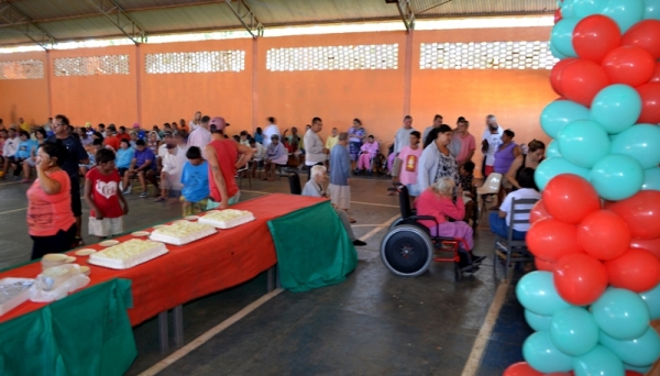 Celebração marcou a data dos pacientes aniversariantes do mês, da Pai Nosso Lar (Fotos: Siga Mais).