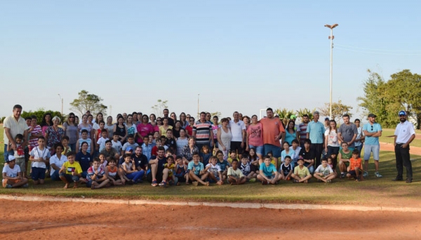 Ações são desenvolvidas com crianças e adolescentes de seis a 15 anos de idade (Foto: Central FAI de Comunicação).