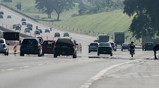 Durante a Operação Ano Novo 2020, a polícia fez 87.961 autuações por infrações de trânsito, sendo que a maioria foi por excesso de velocidade, com 40.562 casos (Foto: Marcelo Camargo/Agência Brasil).