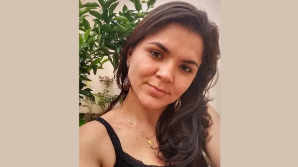 Cintia Salco, de 36 anos, vítima fatal do acidente (Reprodução/Folha Regional).