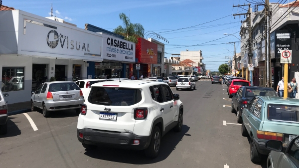 Comércio de Adamantina reabriu nesta terça-feira com atendimento presencial ao público (Arquivo: Siga Mais).