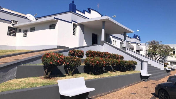 Detento fugiu da Santa Casa durante atendimento médico e foi recapturado pela PM (Foto: Siga Mais).