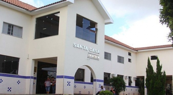 Santa Casa de Dracena, onde paciente positivo par Covid-19 estava internado desde sábado (Foto: Jornal Regional/Portal Regional).