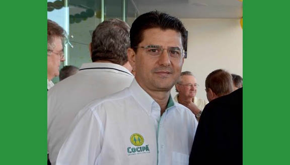 Consultor administrativo da Cocipa, Jurandir Savi, diz que instalações estão praticamente finalizadas e aguarda documentação para iniciar atividades do Auto Posto em Adamantina (Foto: Acácio Rocha).