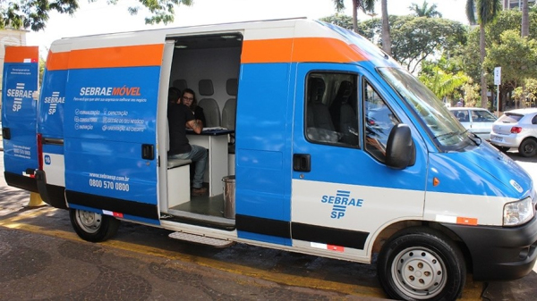 Sebrae M?vel ficar? nesses dois dias em frente ? Associa??o Comercial e Empresarial de Adamantina (Divulga??o/Sebrae-SP).