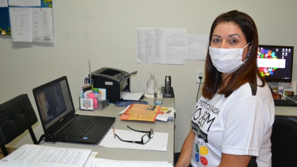 Secretária de Assistência Social, Andreia Ribeiro, explicou detalhes técnicos sobre o desenvolvimento da Campanha Imposto de Renda do Bem, para representantes de 10 cidades da região (Assessoria de Imprensa/IR do Bem).