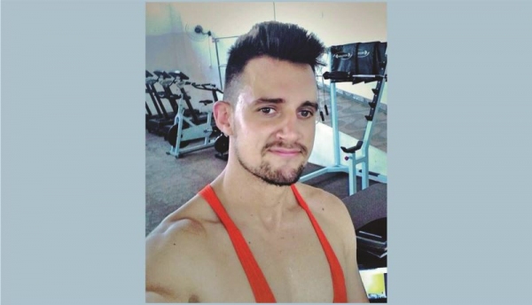 Rapaz de 25 anos passa mal no local de trabalho e morre de infarto