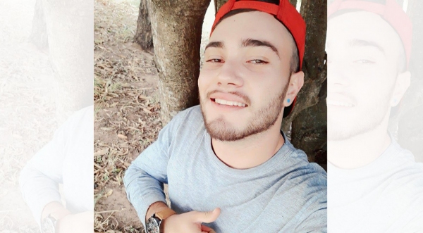 A vÃtima fatal se trata de Guilherme Roberto Lopes, de 22 anos, que residia em São João do Pau D'alho (Reprodução/Facebook).