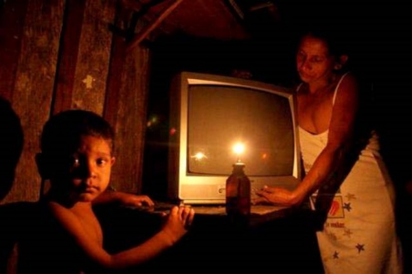 Com quedas de energia e danos em equipamentos, moradores reclamam prejuízos (Foto: Ilustração).