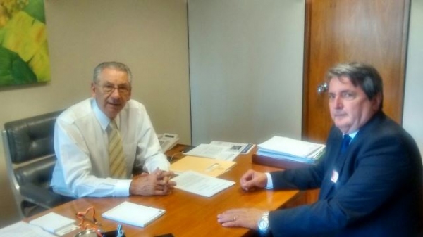 Deputado Silvio Torres e prefeito Pedretti, de Dracena (Foto: Assessoria de Imprensa)