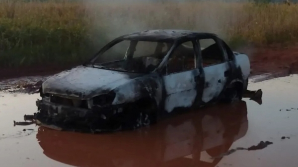 Corpo da professora estava no porta-malas do veículo (Cedida/Polícia Civil).