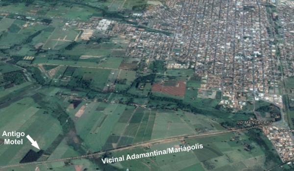 Área às margens da vicinal Adamantina/Mariápolis receberá investimento público e privado para implantação de moradias do programa Minha Casa, Minha Vida (Foto: Google. Arte: Siga Mais).