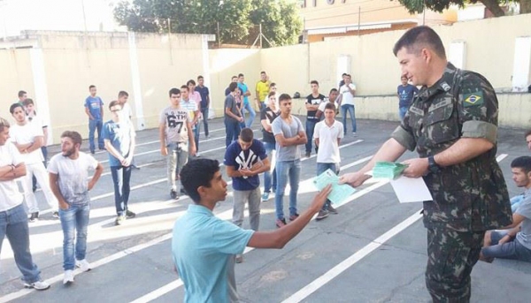 Foram inscritos 131 jovens e 50 foram selecionados para prestarem o serviço militar obrigatório. (Foto: Assessoria de Imprensa)