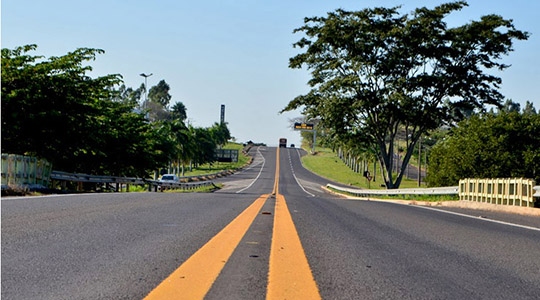 Vereadores pedem que na concessão da SP-294 sejam realizados investimentos com novos acessos e passarelas, no trecho da rodovia, em Adamantina (Arquivo/Siga Mais).