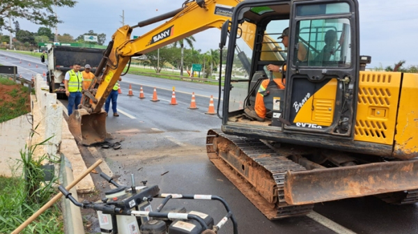 Até sábado, dia 1, o local permanecerá com interdição parcial da pista, para obras de recuperação do pavimento (Da Assessoria).