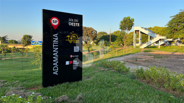 Totem instalado em Adamantina (Arquivo/Siga Mais).