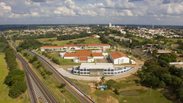 Provas do Vestibular UniFAI 2023 serão aplicadas às 9h deste domingo  (Rec Filmagens).